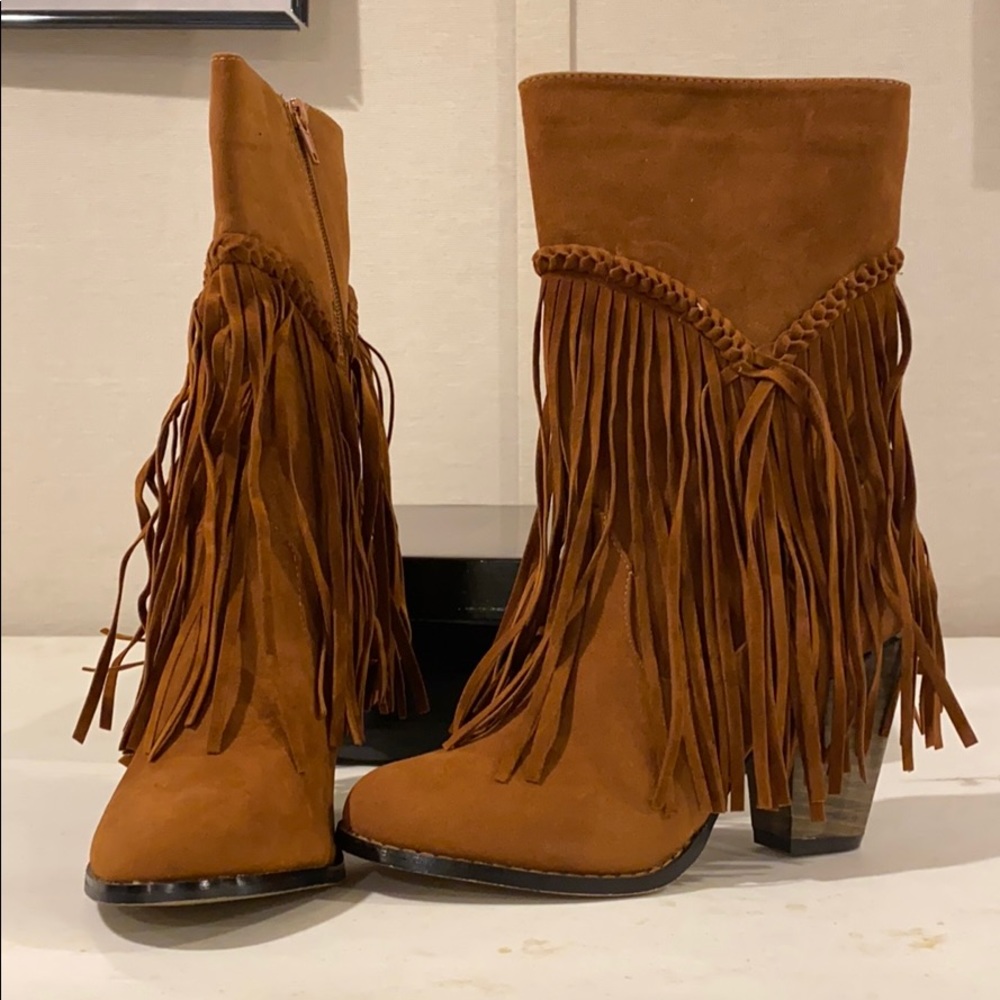 Western fringe heel boot